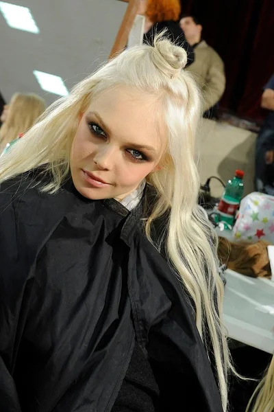 Look 11